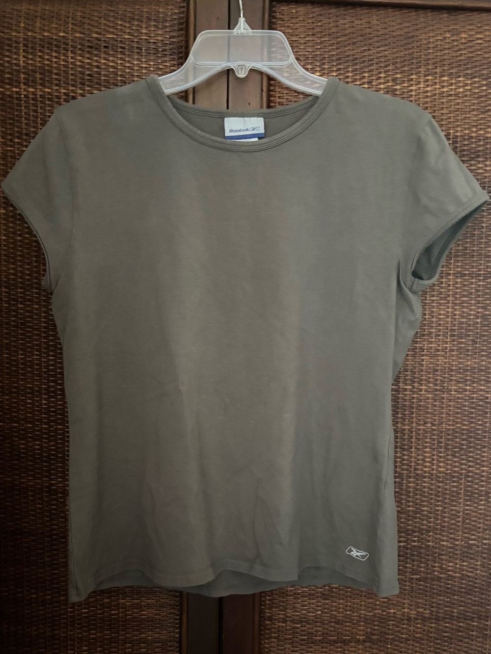 Reebok Women’s XL Gray Crew Neck Tee